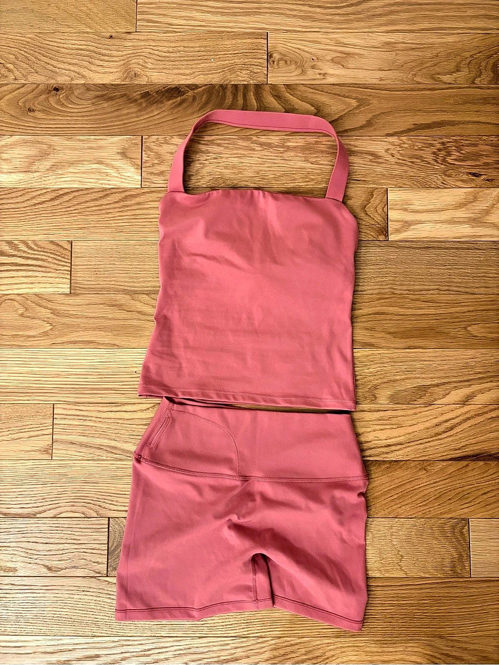 CSB Serenity Soft Halle Halter Tank (S) and Serenity Soft Invisible Scrunch Shor